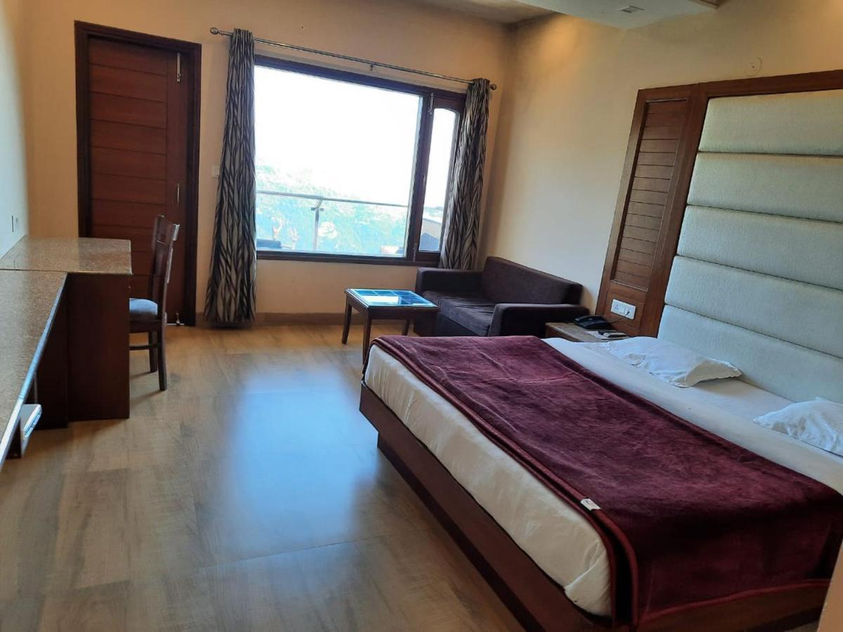 Hotel Basera 穆索里 外观 照片