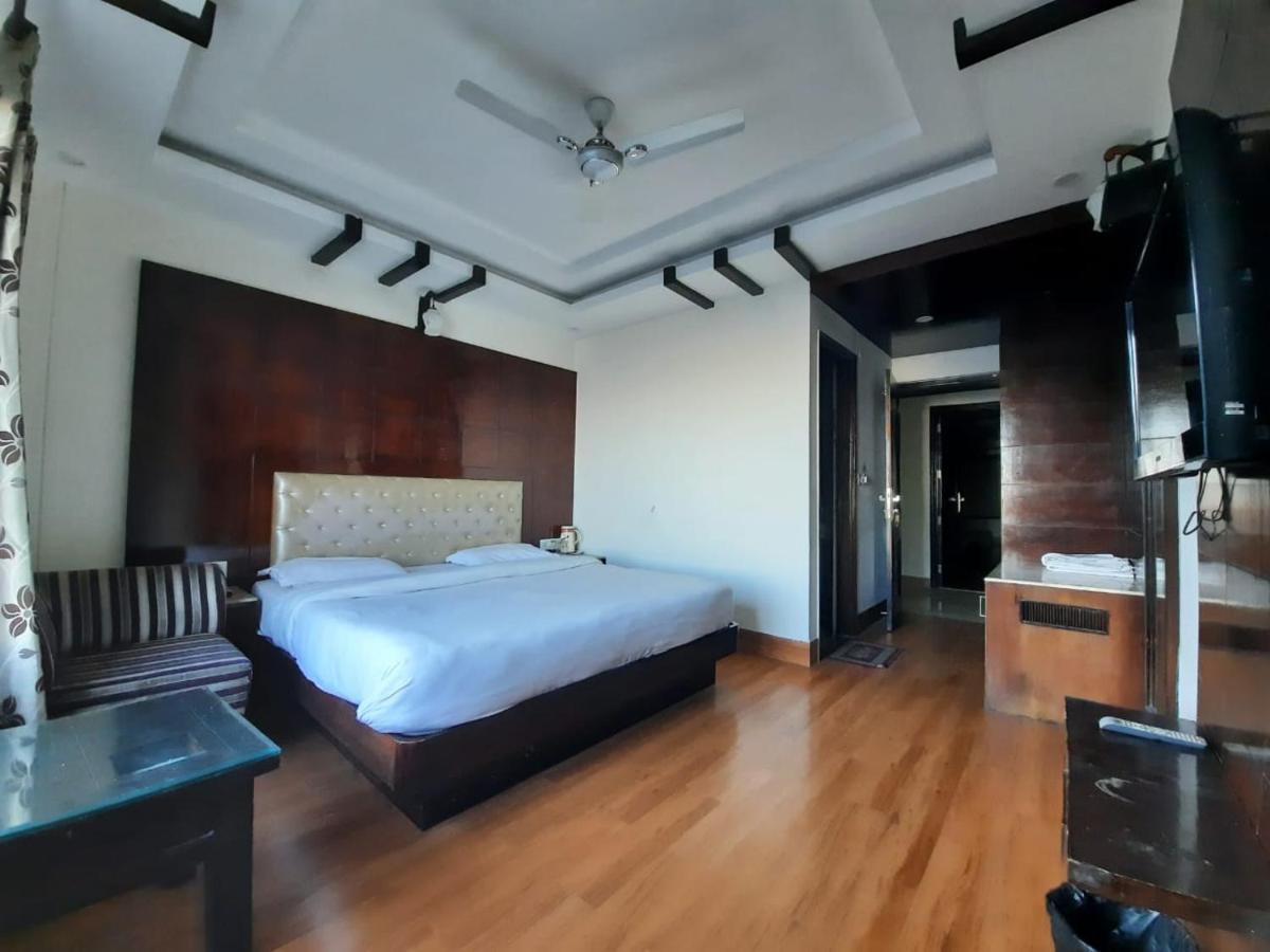 Hotel Basera 穆索里 外观 照片