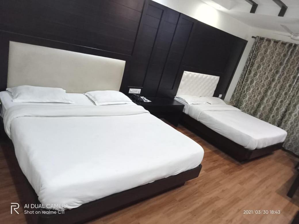 Hotel Basera 穆索里 外观 照片